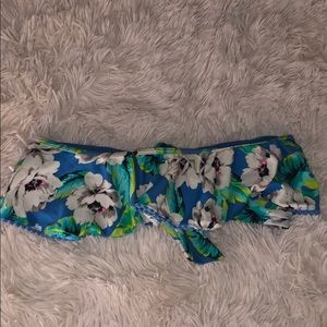 Hollister strapless bikini top!